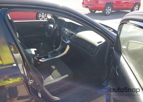 2015 Honda Accord Sport z USA, uszkodzony, nr VIN 1HGCR2E5XFA119004